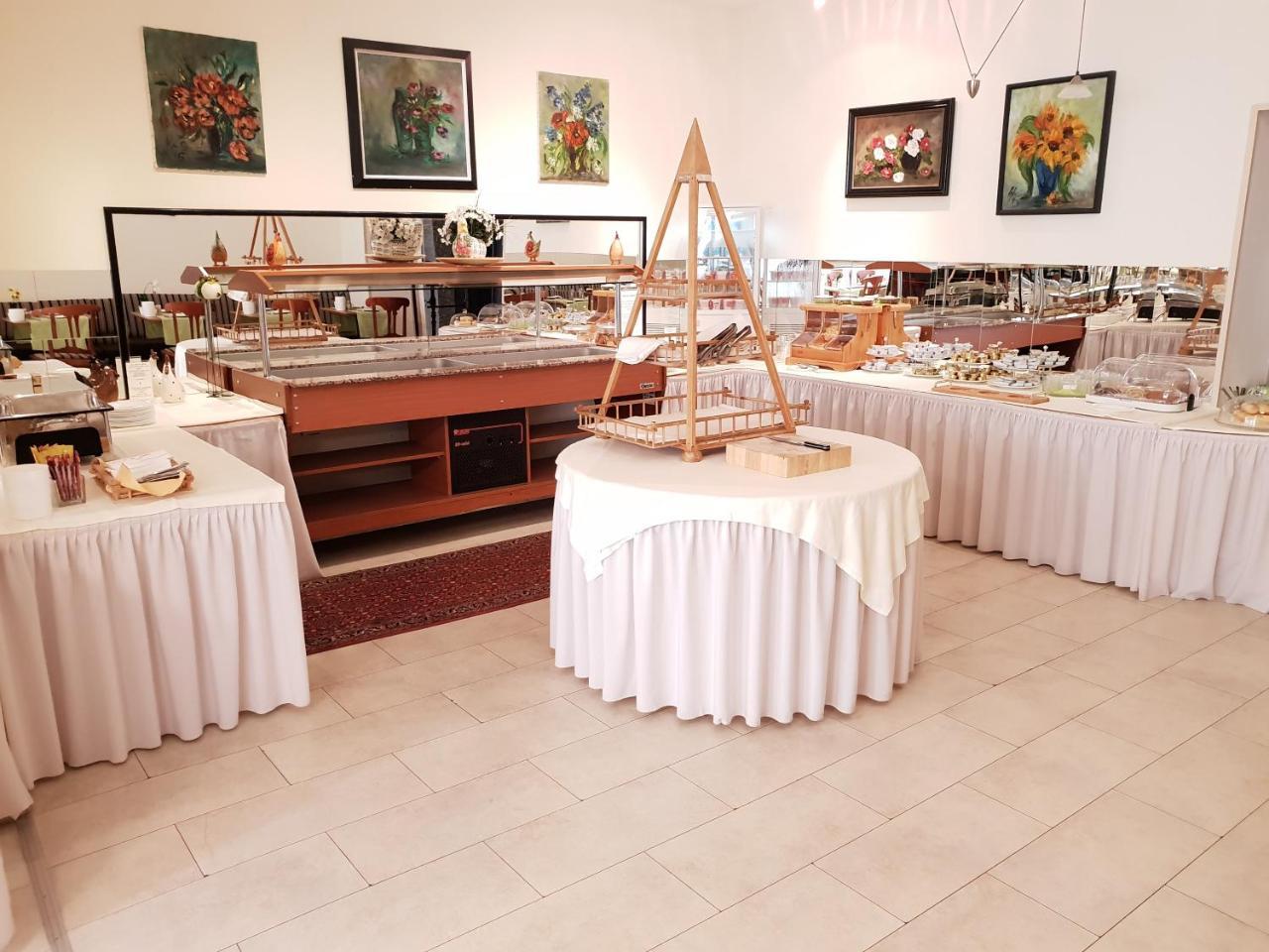 Parkhotel Hotel 3*